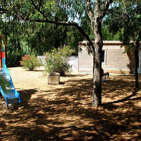 Holiday park Nemea Les Sables Vignier 2*